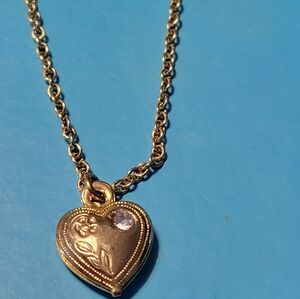 VINTAGE CHILDS NECKLACE